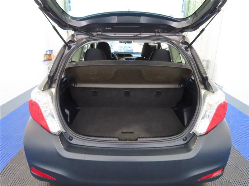 Vehicle image 13 of 26