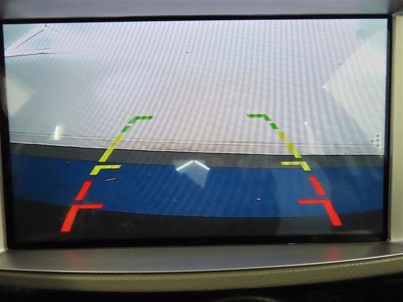 Vehicle image 21 of 26