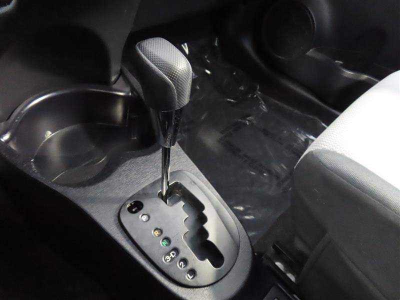Vehicle image 23 of 26