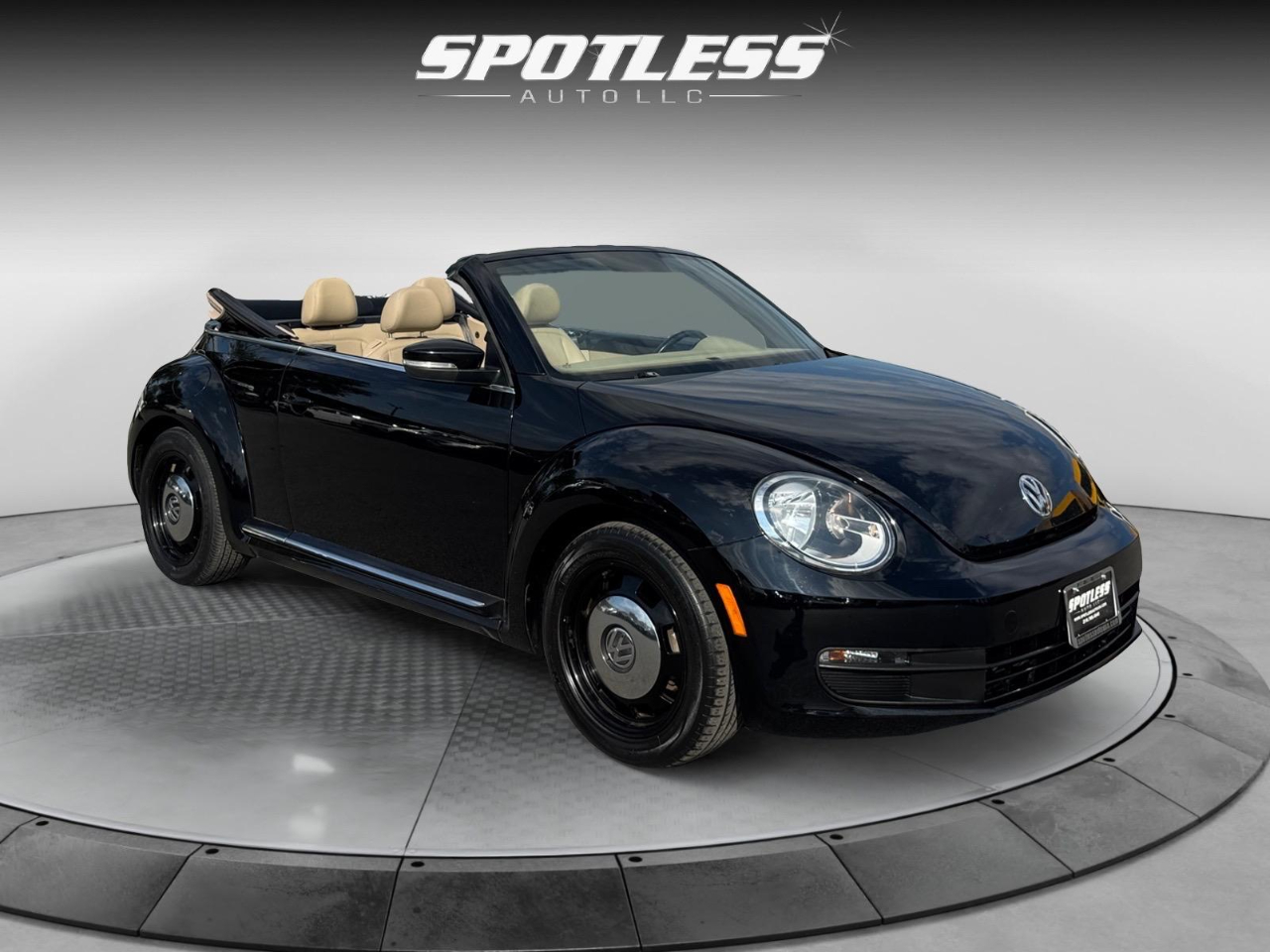 2014 Volkswagen Beetle 1.8T Image 6 of 33