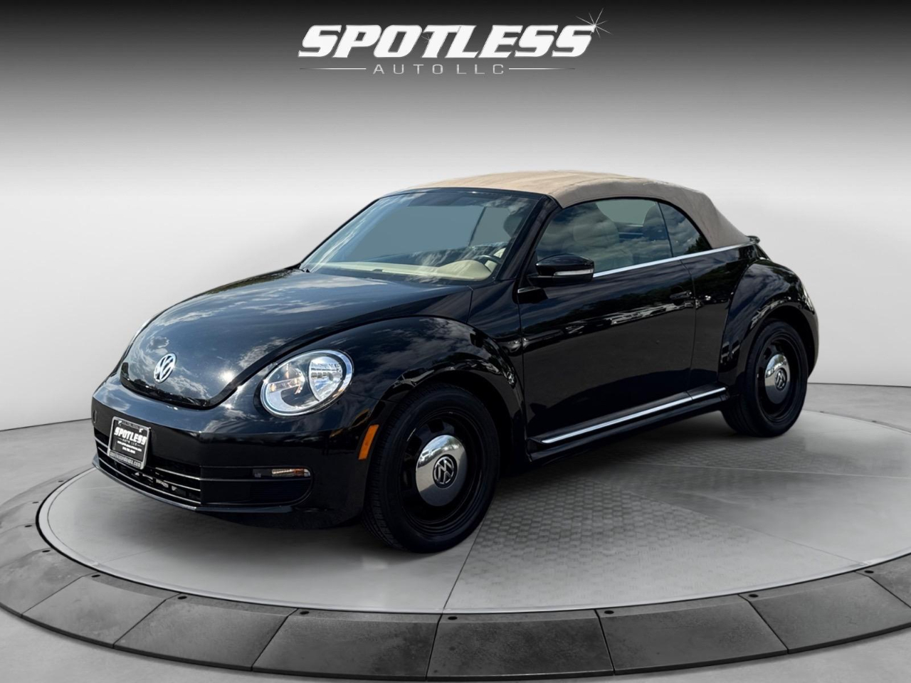 2014 Volkswagen Beetle 1.8T Image 1 of 33