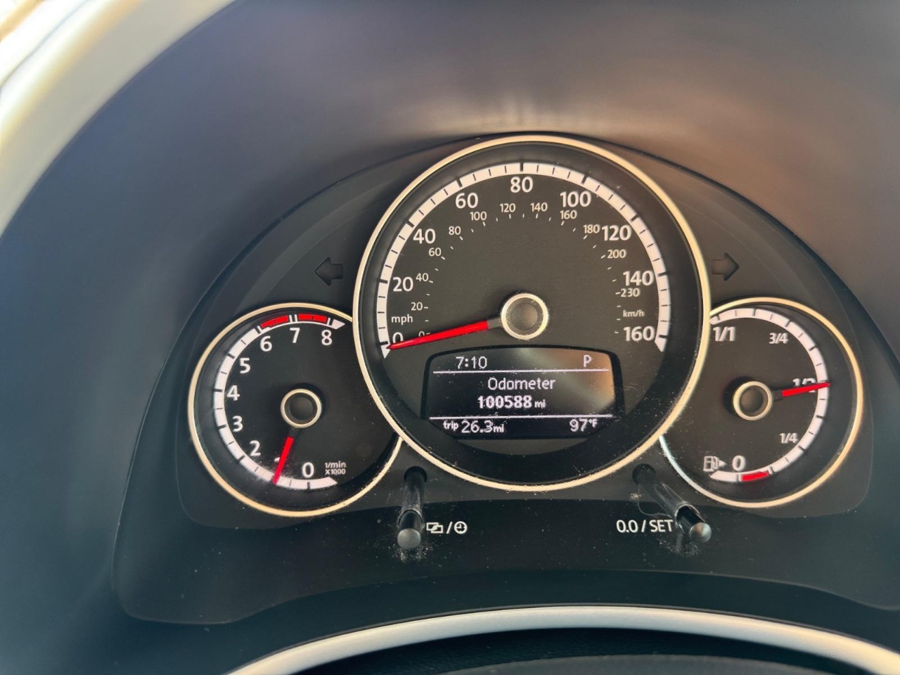 2014 Volkswagen Beetle 1.8T Image 28 of 33