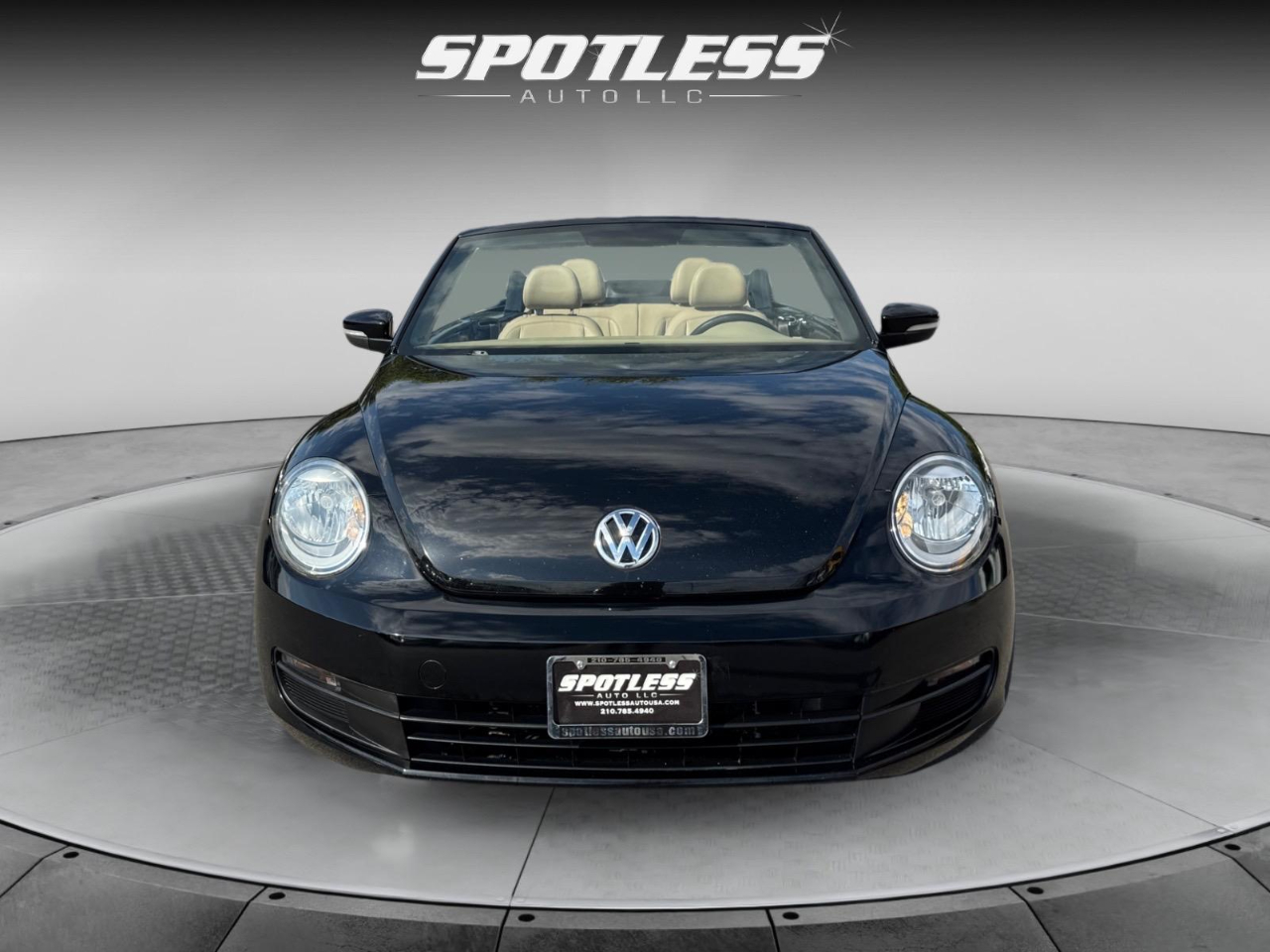 2014 Volkswagen Beetle 1.8T Image 4 of 33