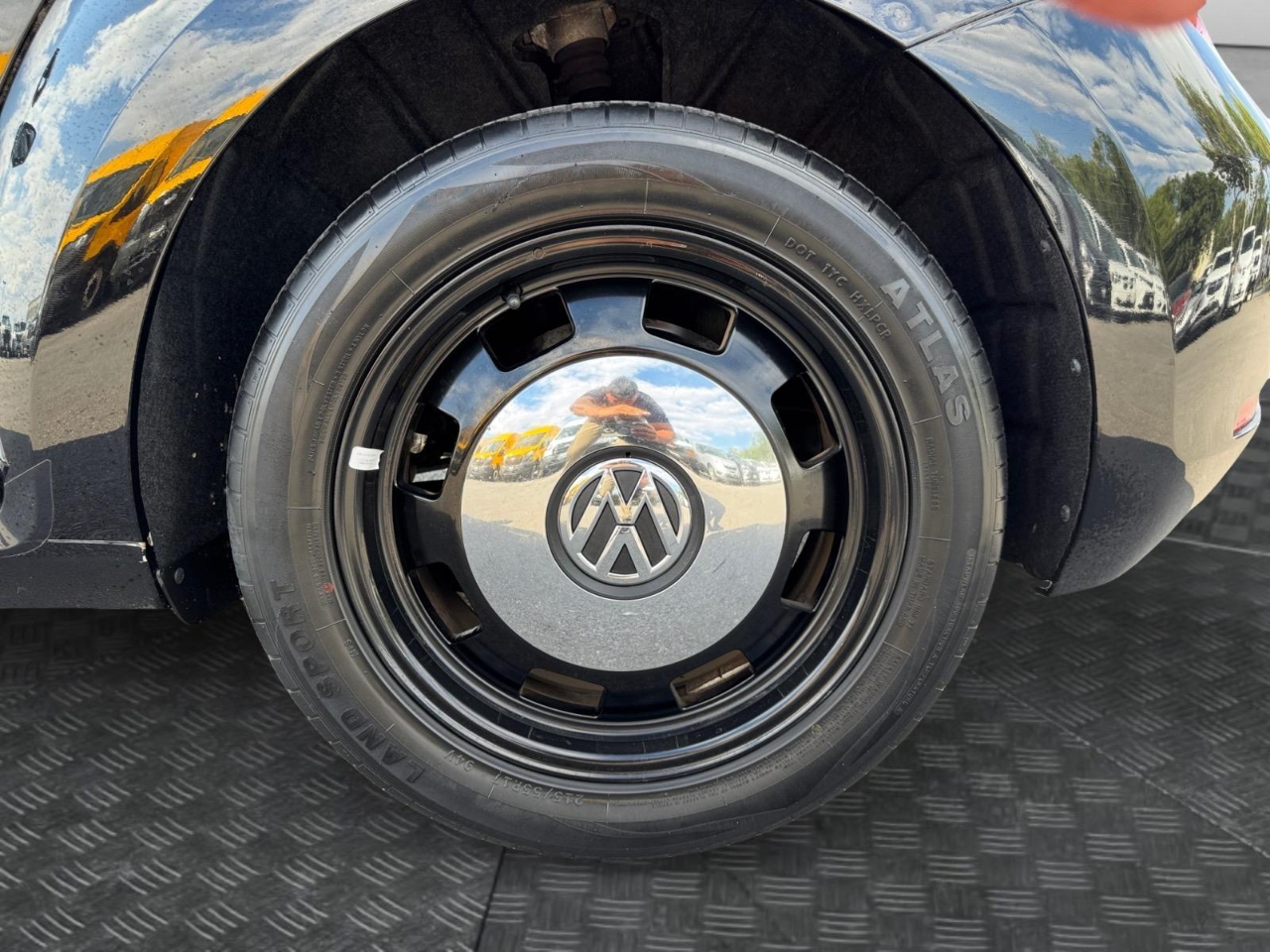 2014 Volkswagen Beetle 1.8T Image 20 of 33