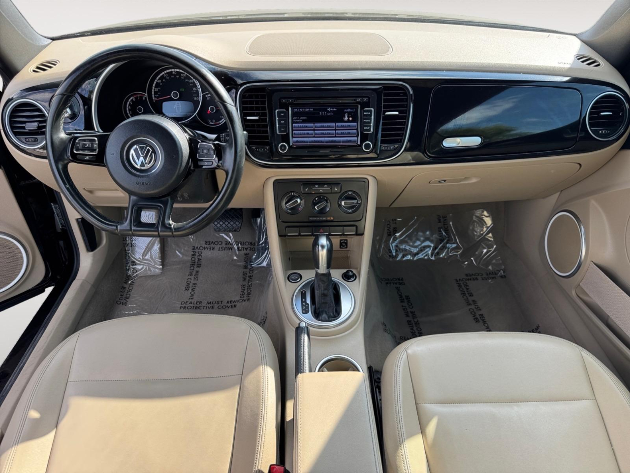 2014 Volkswagen Beetle 1.8T Image 27 of 33