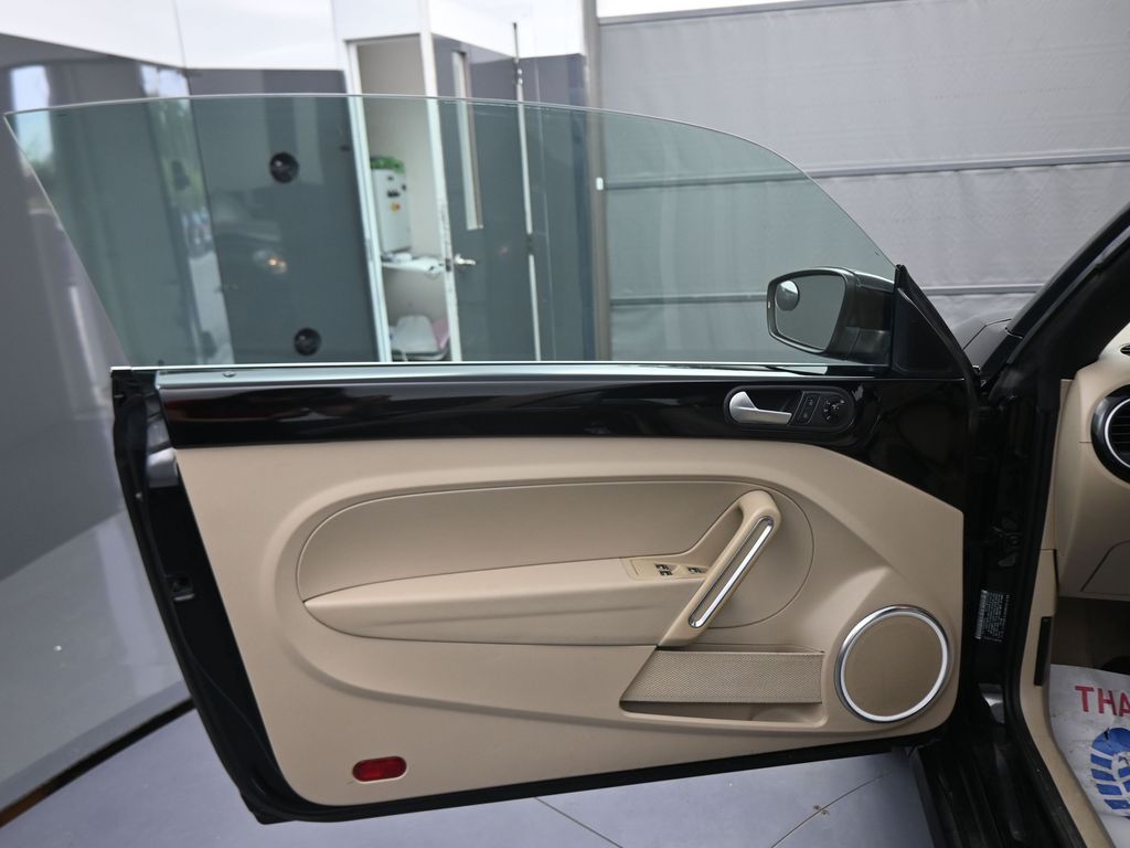 2014 Volkswagen Beetle 1.8T Image 44 of 44