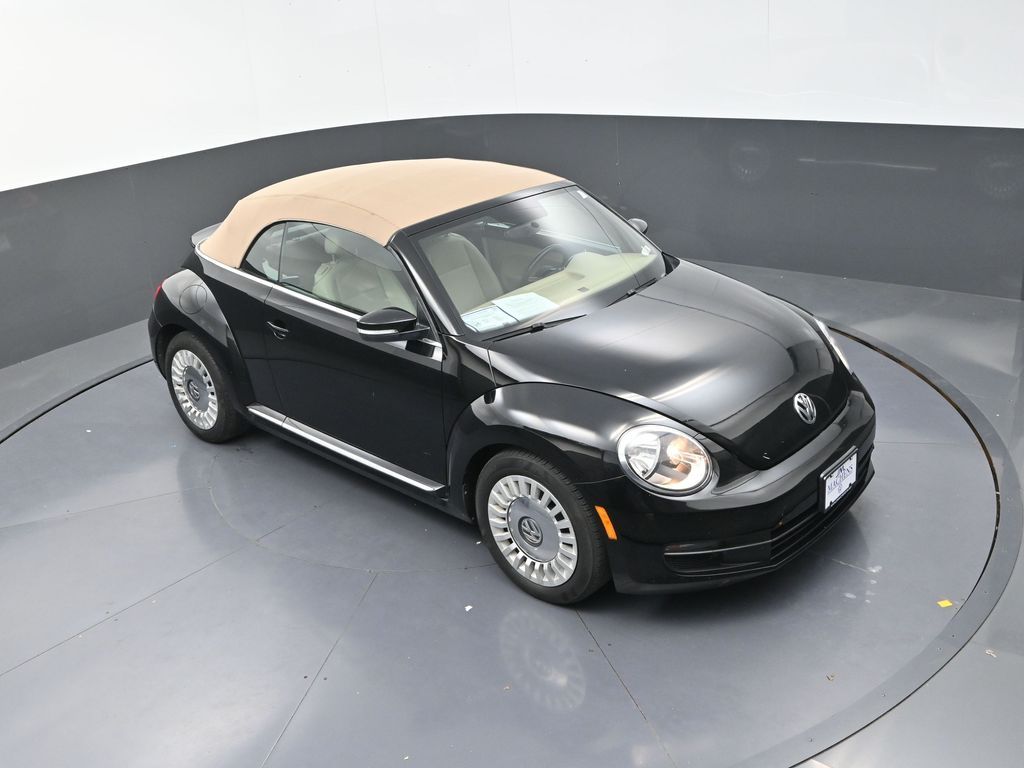 2014 Volkswagen Beetle 1.8T Image 10 of 44