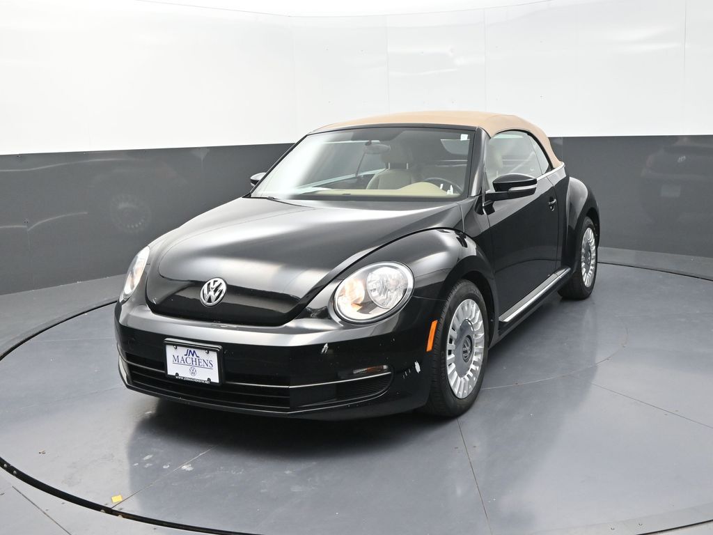 2014 Volkswagen Beetle 1.8T Image 3 of 44