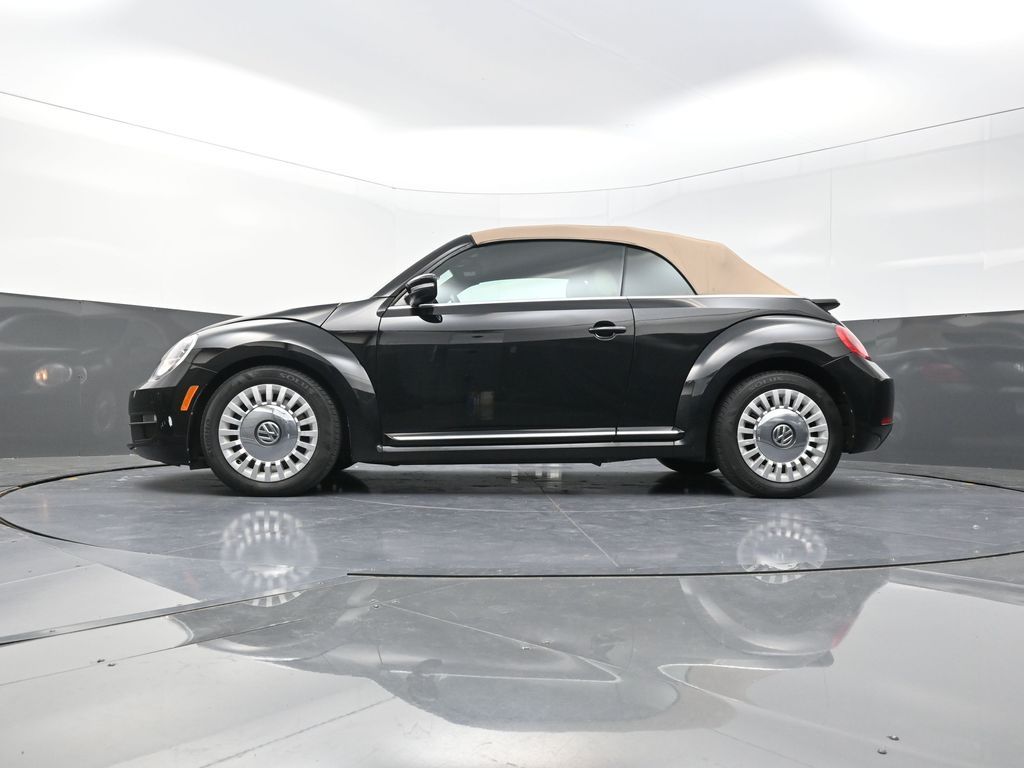 2014 Volkswagen Beetle 1.8T Image 28 of 44