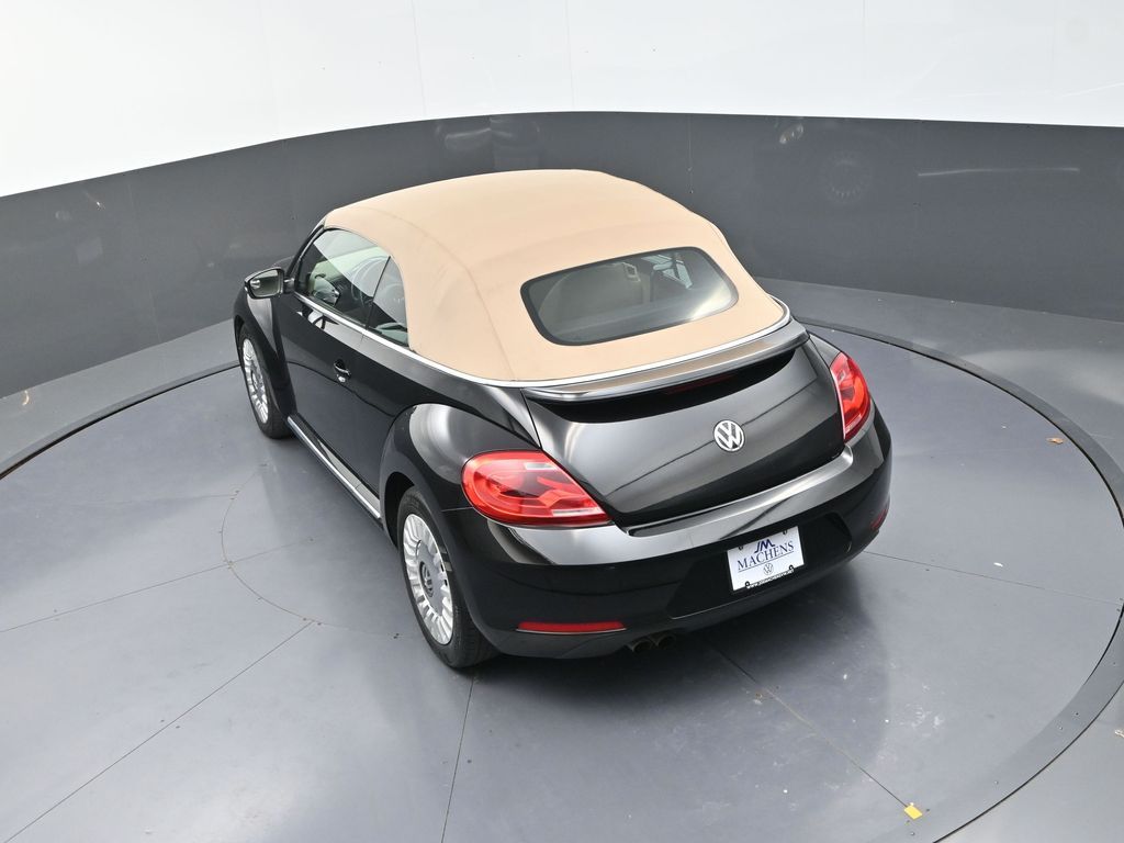 2014 Volkswagen Beetle 1.8T Image 22 of 44