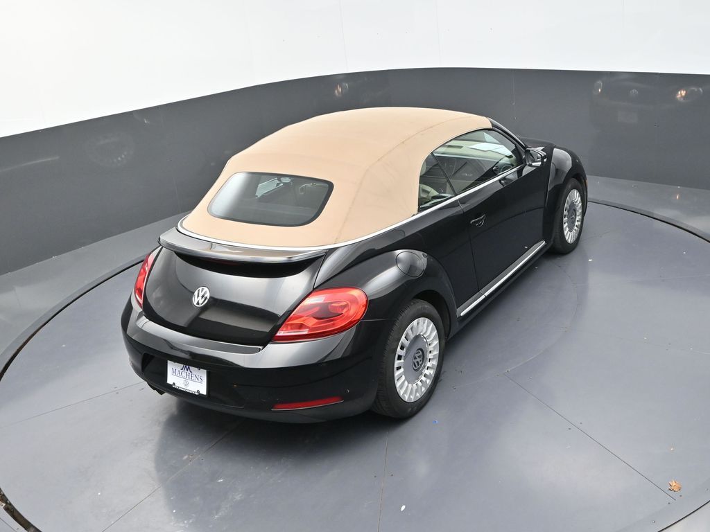 2014 Volkswagen Beetle 1.8T Image 18 of 44