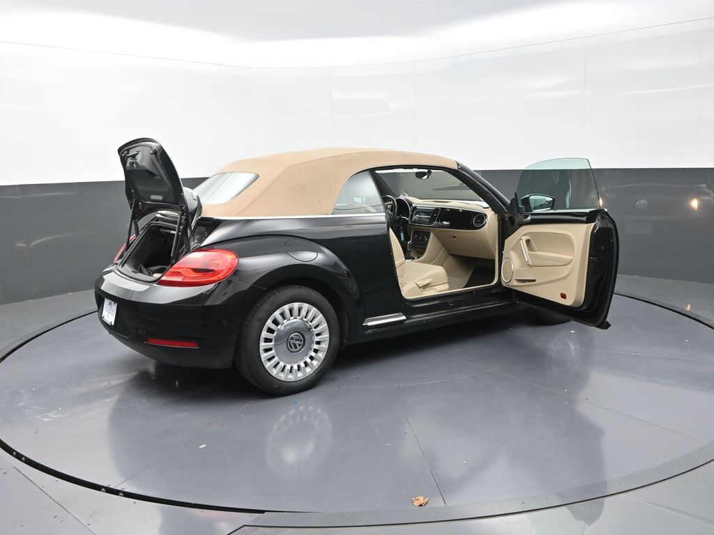 2014 Volkswagen Beetle 1.8T Image 36 of 44