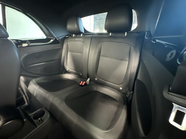 Vehicle image 20 of 35