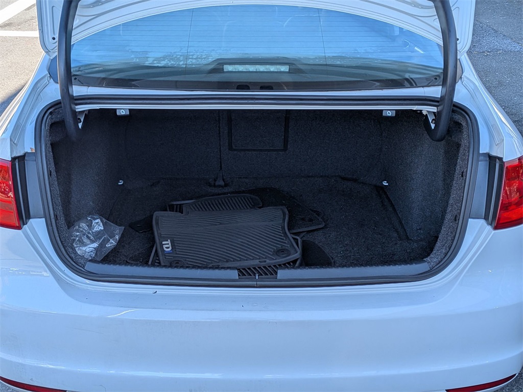 2014 Volkswagen Jetta SE Image 11 of 27