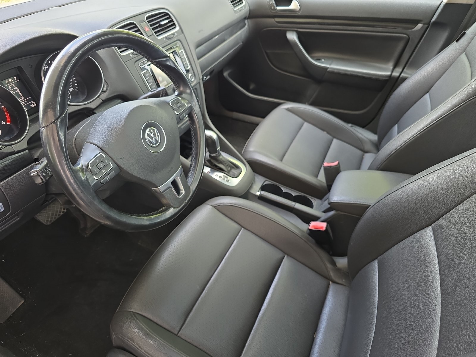 Vehicle image 24 of 27