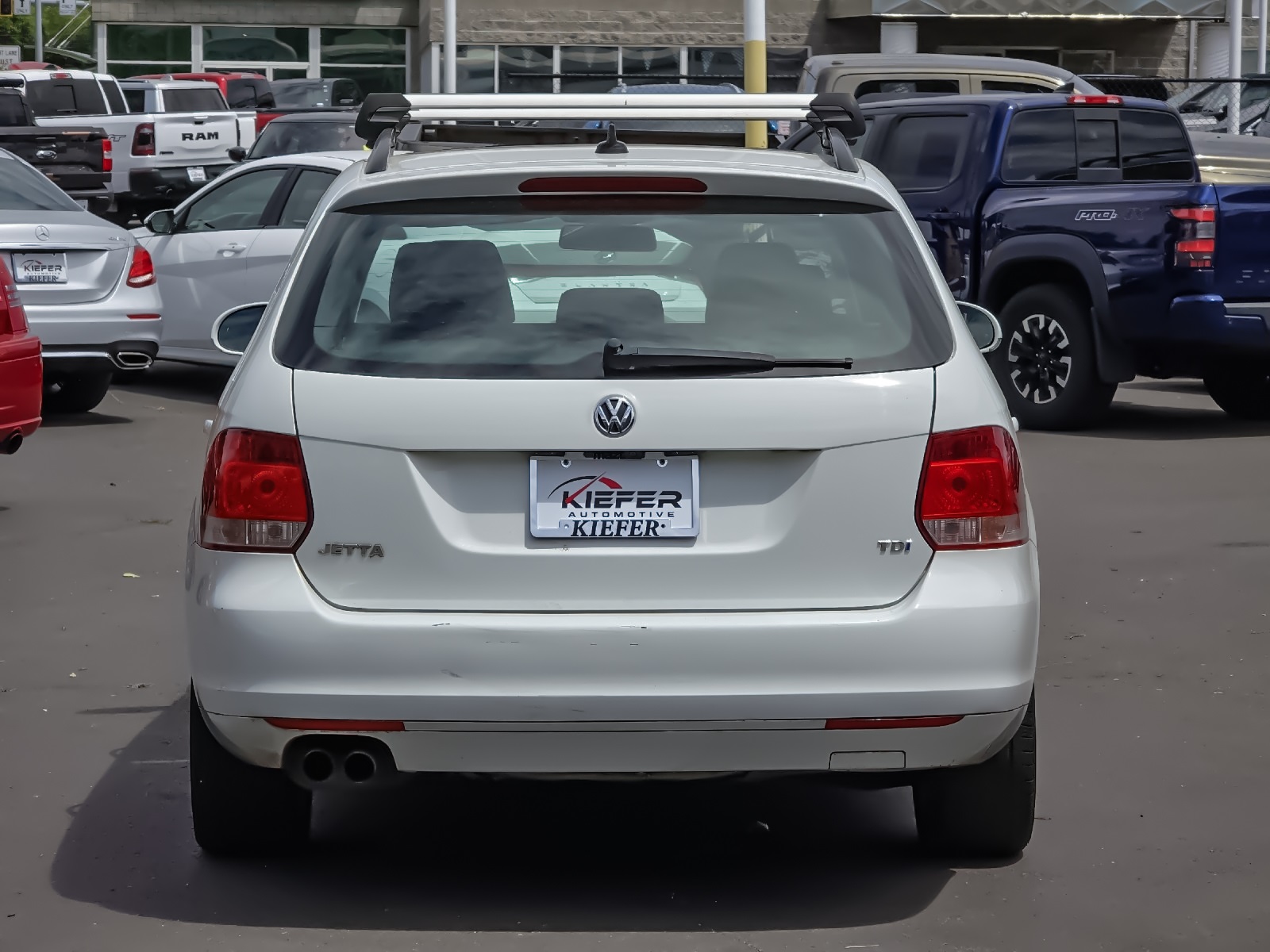 Vehicle image 7 of 27