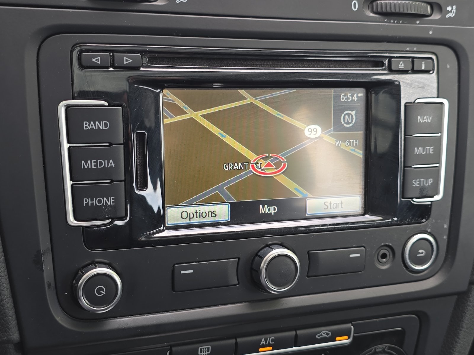 Vehicle image 17 of 27