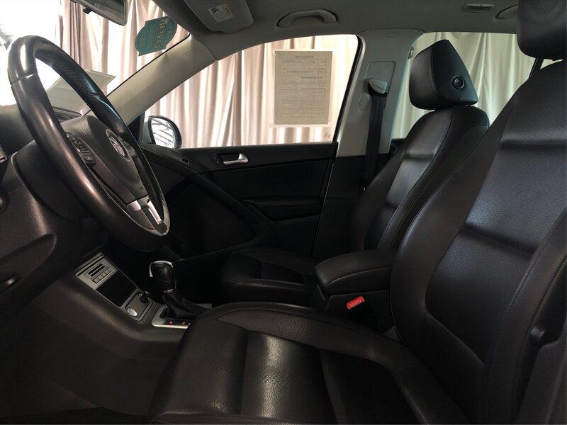 Vehicle image 9 of 23