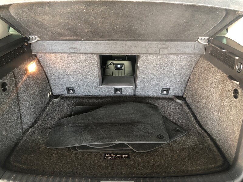 Vehicle image 12 of 23