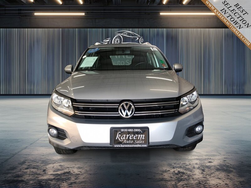 Vehicle image 4 of 23