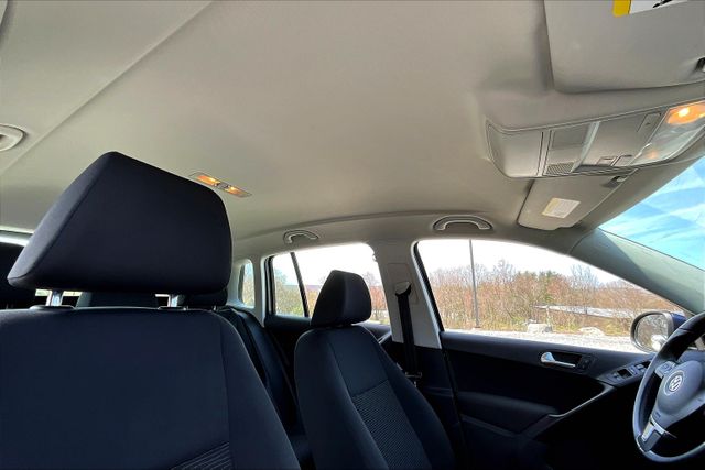 Vehicle image 20 of 31