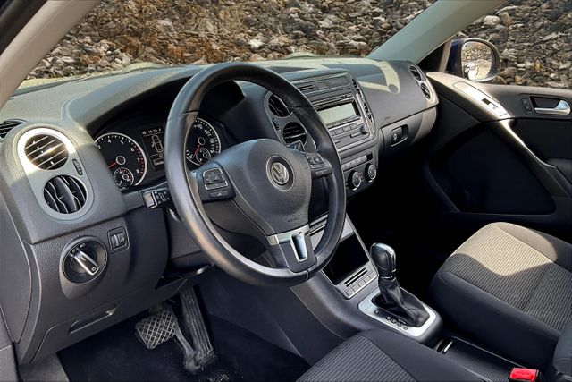 Vehicle image 12 of 31