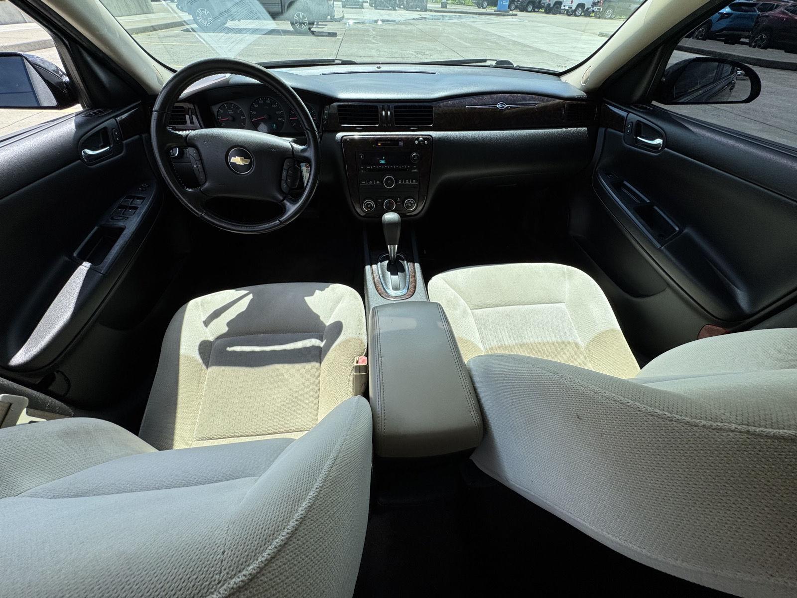 Vehicle image 31 of 41