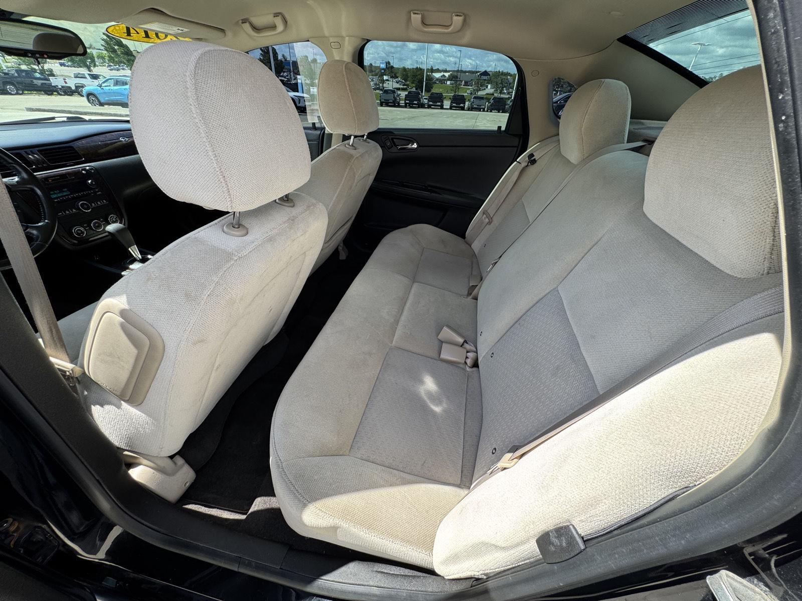 Vehicle image 29 of 41