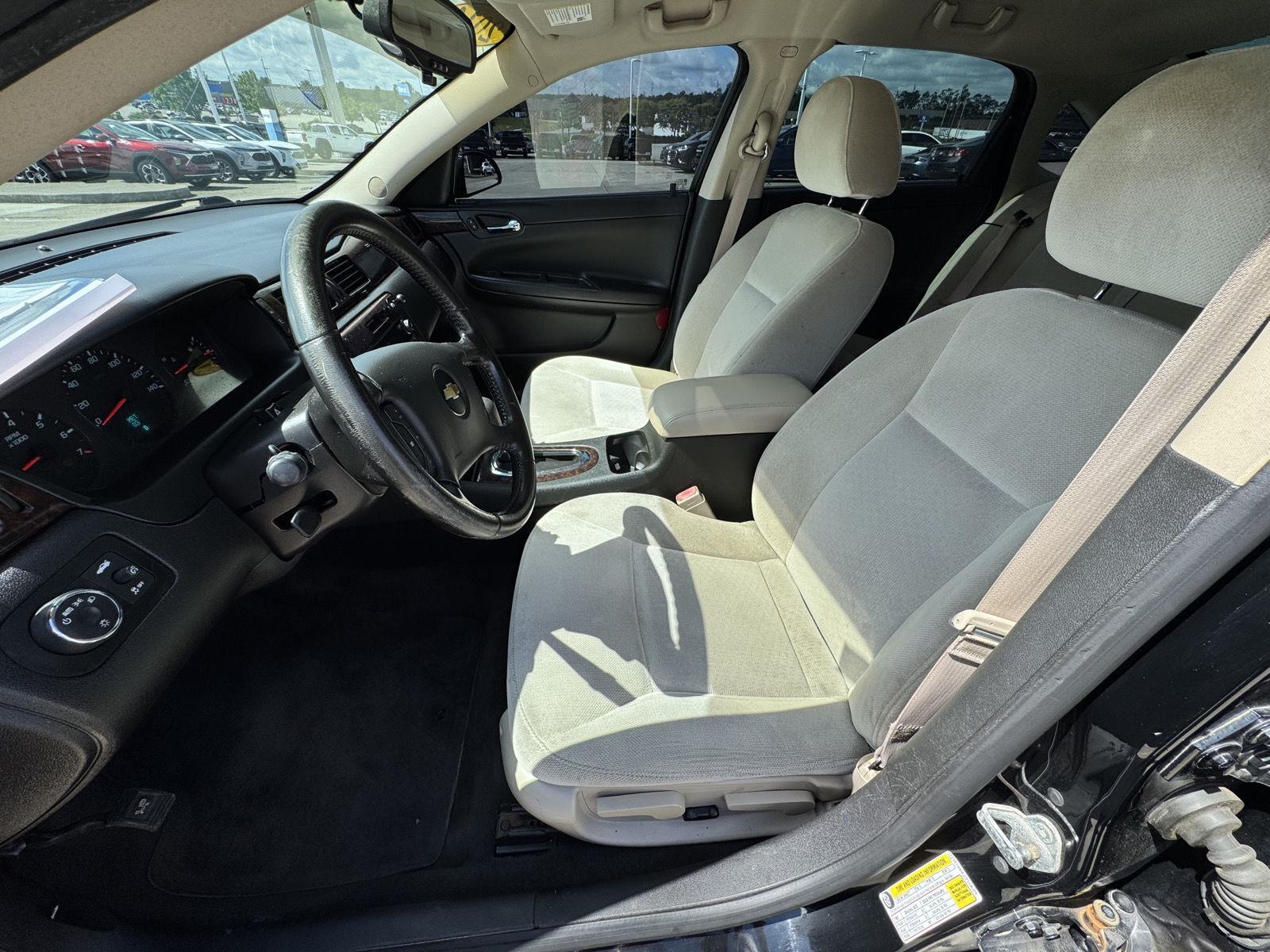 Vehicle image 15 of 41