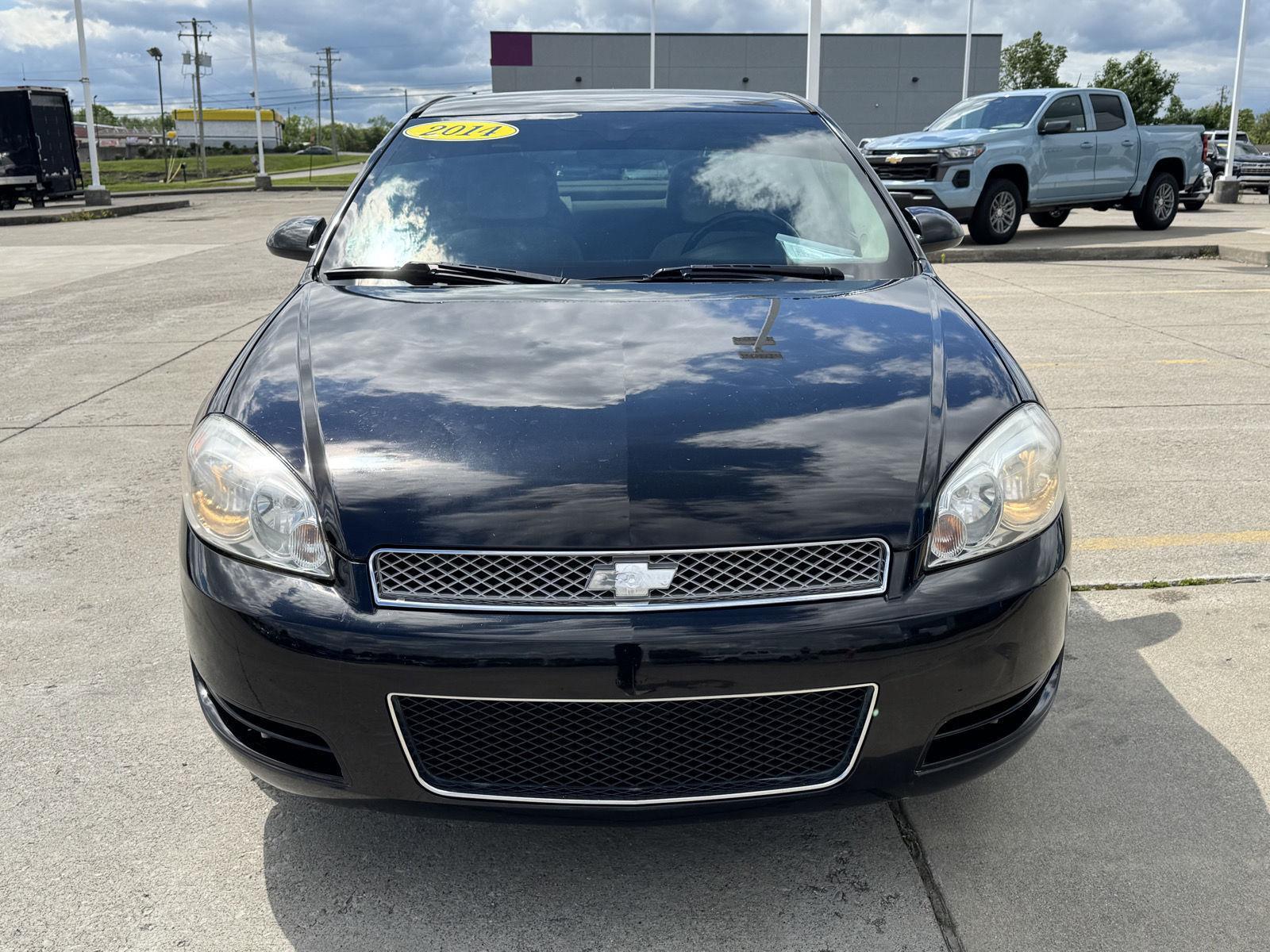 Vehicle image 2 of 41