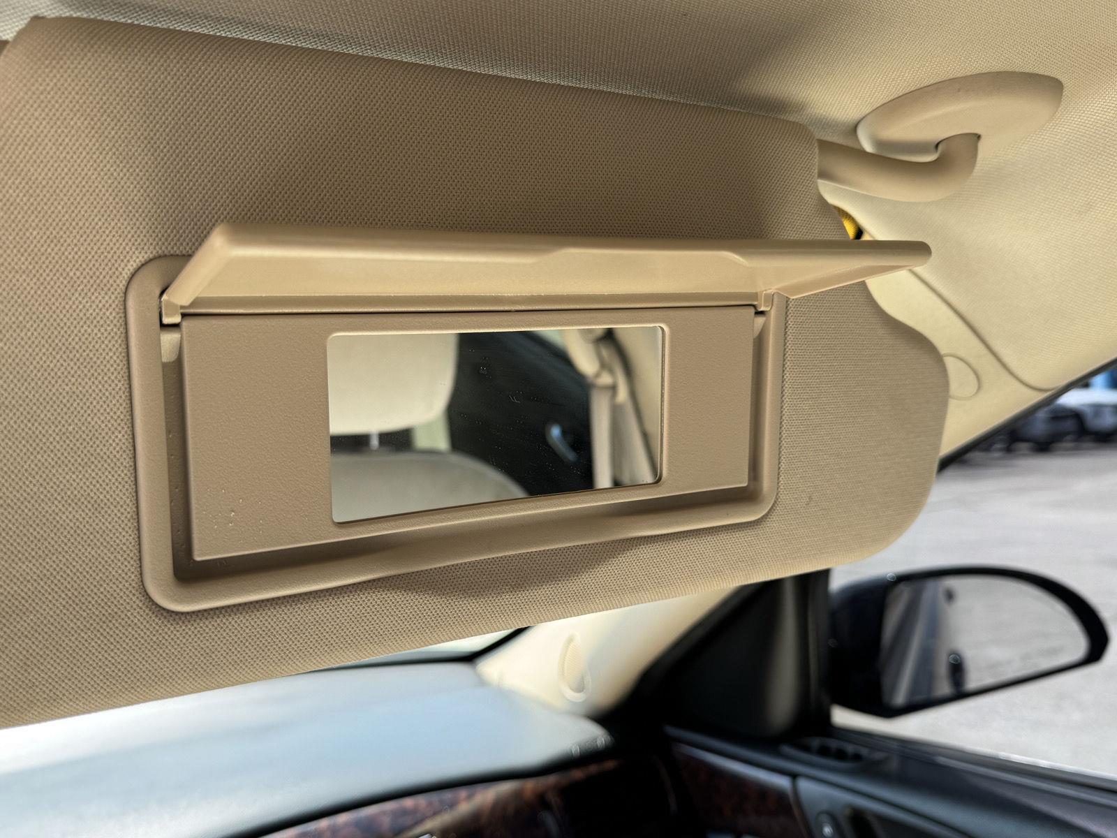 Vehicle image 26 of 41