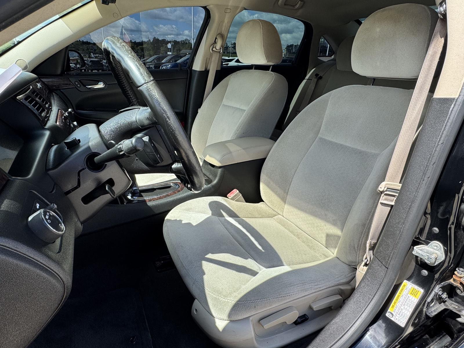 Vehicle image 12 of 41