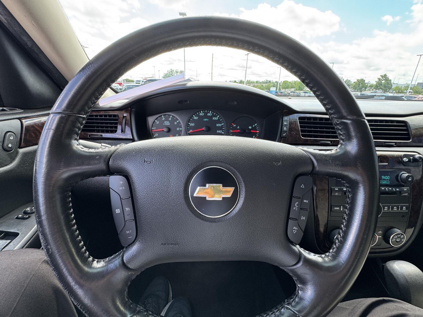Vehicle image 19 of 41