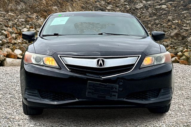 Vehicle image 2 of 33