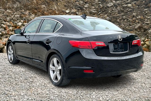 Vehicle image 6 of 33