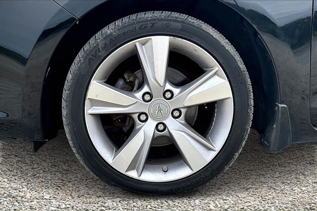 Vehicle image 7 of 33