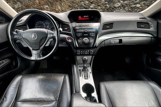 Vehicle image 15 of 33