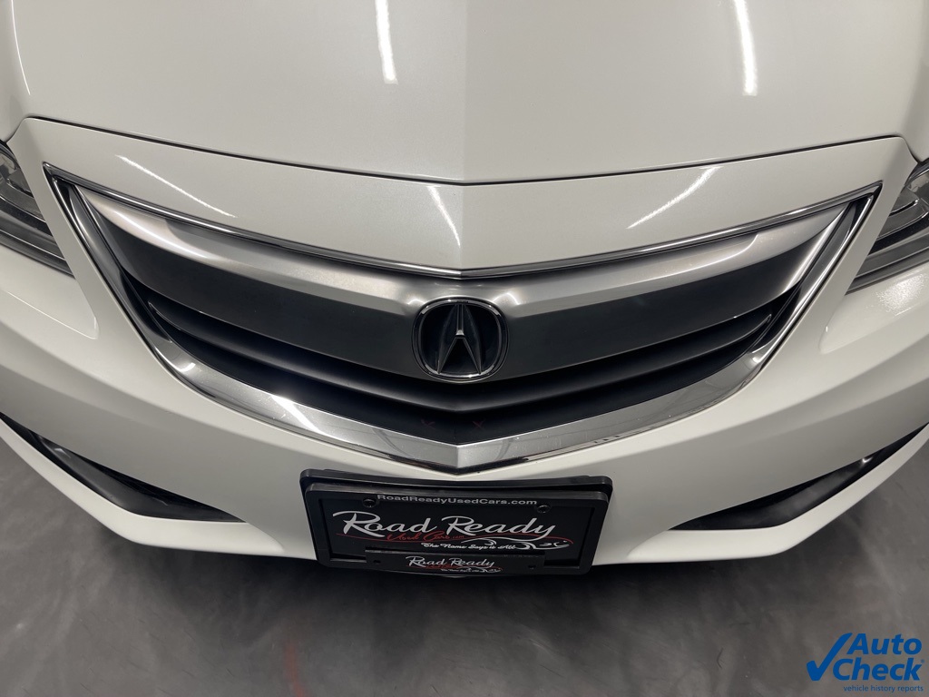 Vehicle image 17 of 64