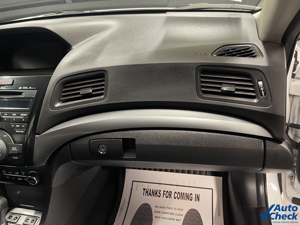 Vehicle image 37 of 64