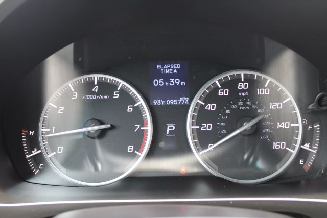 Vehicle image 18 of 34
