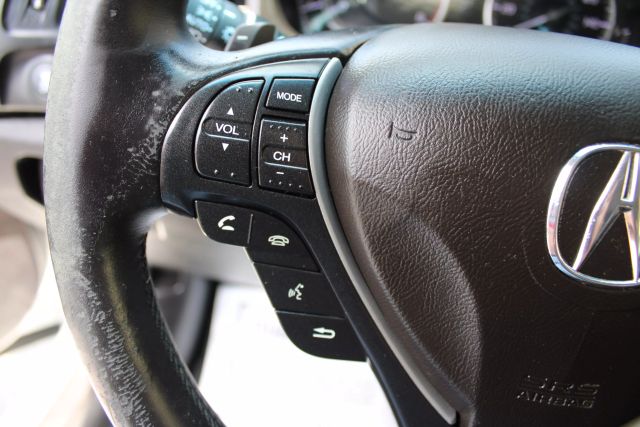 Vehicle image 16 of 34