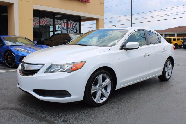 Vehicle image 1 of 34