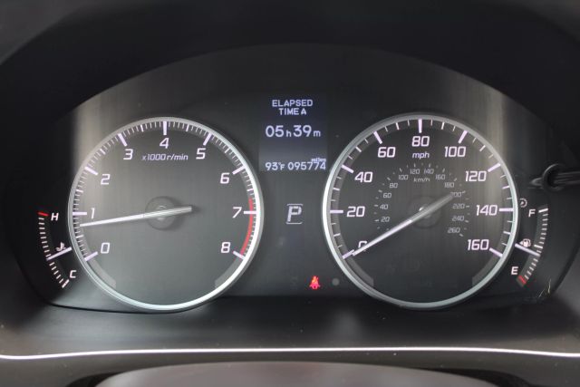 Vehicle image 17 of 34