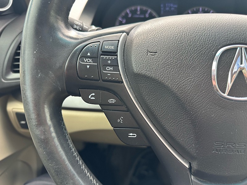 Vehicle image 18 of 32