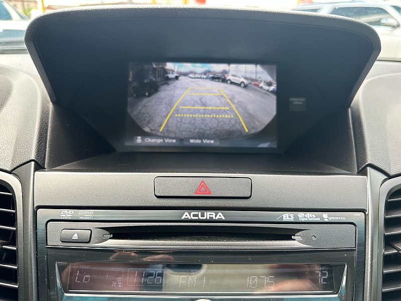 Vehicle image 22 of 32