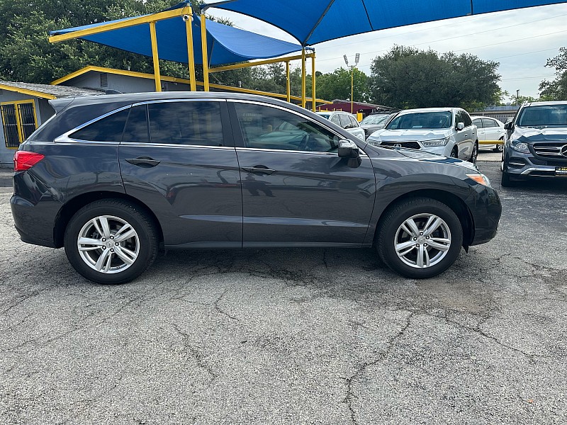 Vehicle image 4 of 32