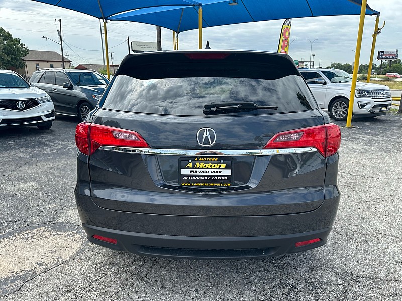 Vehicle image 9 of 32