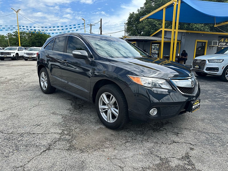 Vehicle image 3 of 32