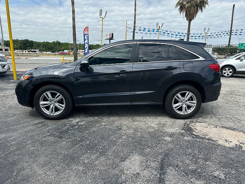 Vehicle image 7 of 32