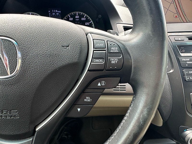 Vehicle image 19 of 32